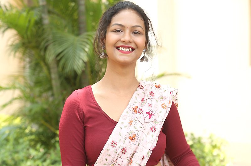 Aditi-Myakal-New-Stills-11