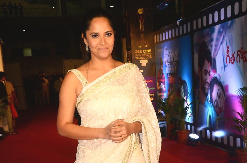 Anasuya-Bharadwaj-New-Stills-10