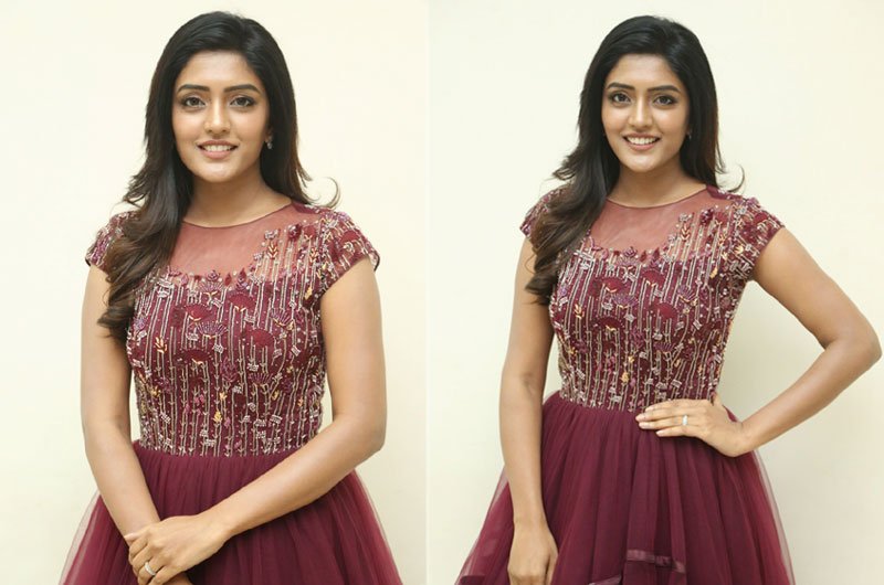 Eesha-Rebba-at-Aravinda-Sametha-Success-Meet-01