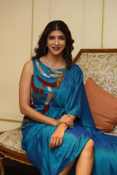 Lakshmi-Manchu-Photos-02