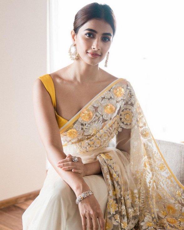 Pooja-Hegde-New-Photoshoot-07