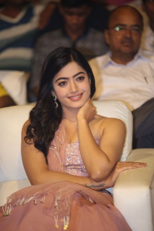 Rashmika-Mandanna-Photos-09