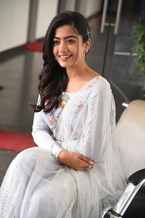 Rashmika-new-Photos-02