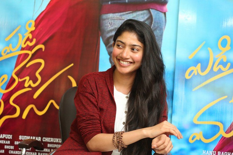 Sai-Pallavi-Interview-Pics-08