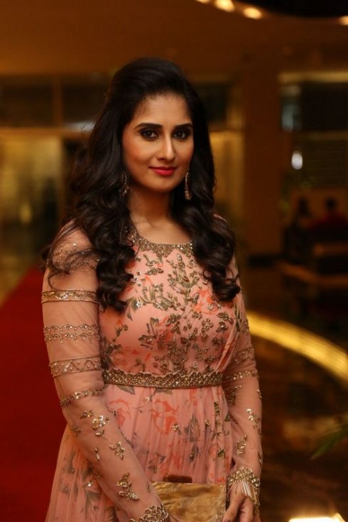 Shamili-new-Photos-03