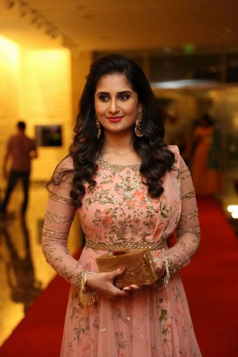 Shamili-new-Photos-09