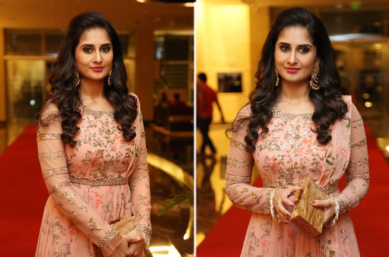 Shamili-new-Photos-10