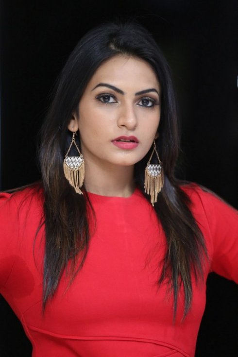 Swetha-Varma-Latest-Photos-08