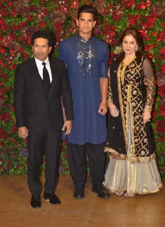 Celebs-at-Deepika-Ranveer-Reception-03