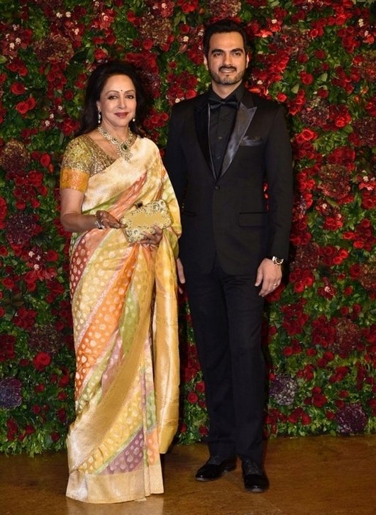 Celebs-at-Deepika-Ranveer-Reception-12