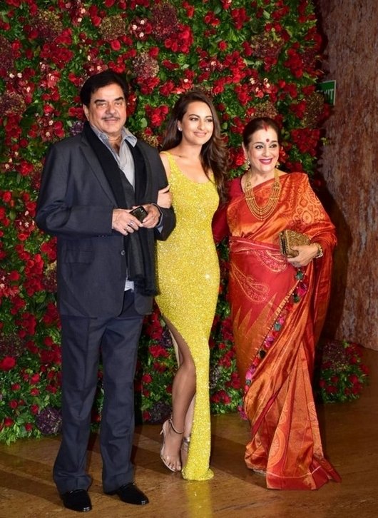 Celebs-at-Deepika-Ranveer-Reception-42