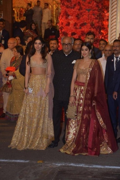 Isha-Ambani-and-Anand-Piramal-Wedding-Reception-19