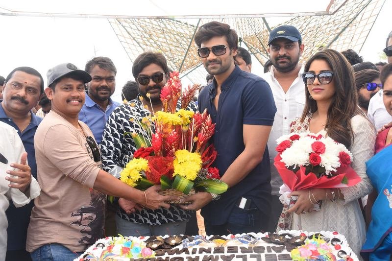 Bellamkonda-Sai-Srinivas-Birthday-Celebrations-05