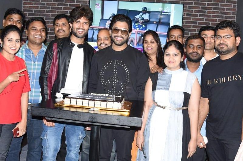 Allu Arjun Threw A Lavish Party For Team Taxiwala