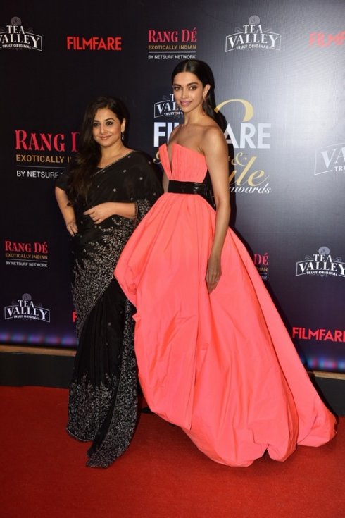 Celebs-at-Filmfare-Glamour-and-Style-Awards-12