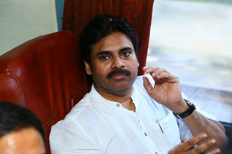 Janasena-Chief-Pawan-Kalyan-Interaction-with-Public-06