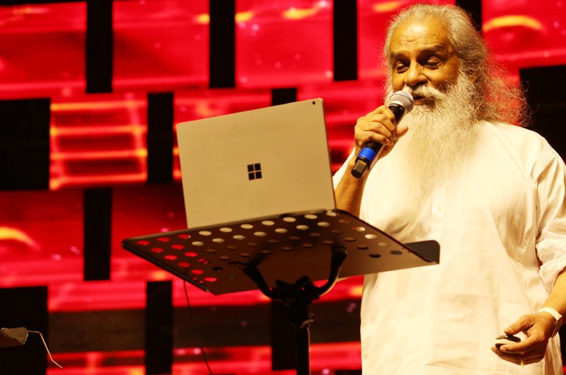 KJ-Yesudas-Live-Concert-Photos-01