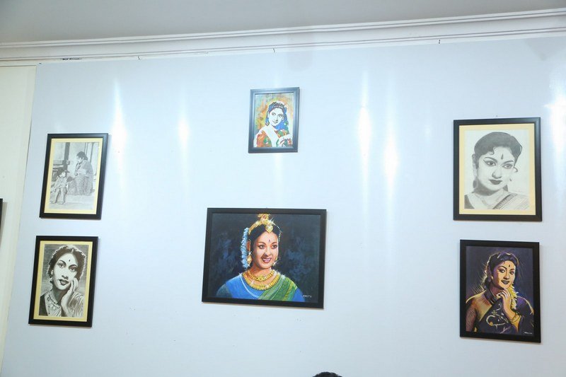 Mahanati-Savitri-Art-Show-By-Jnafa-University-06