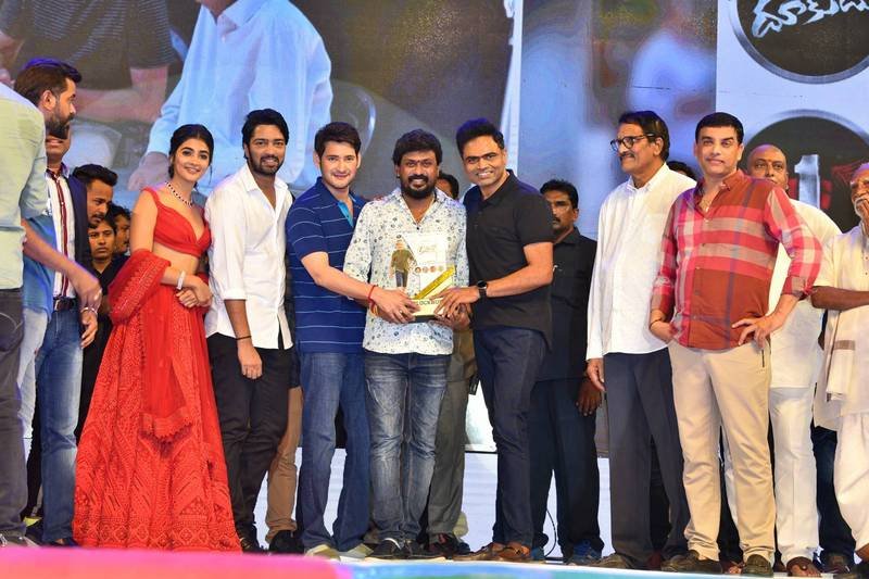 Maharshi-Movie-Vijayotsavam-Function-13