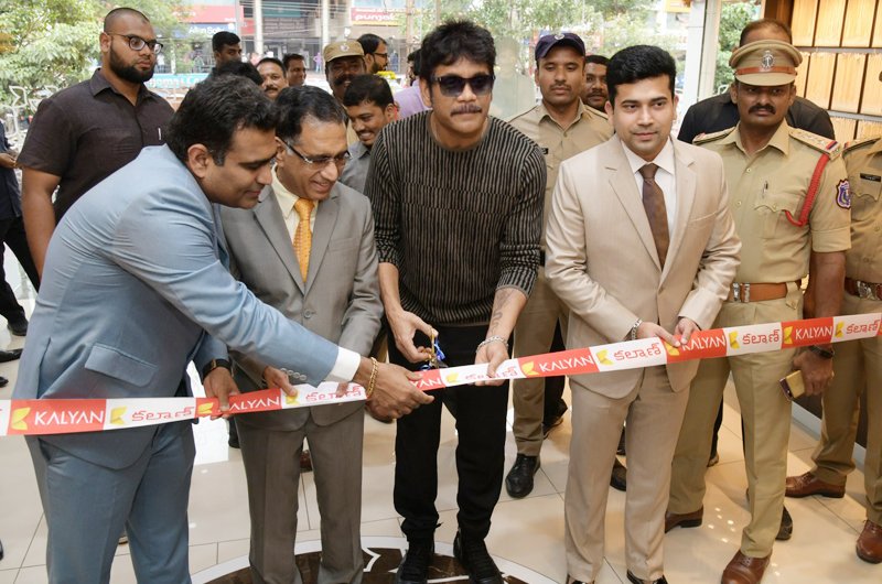 Nagarjuna-Launches-Kalyan-Jewellers-01