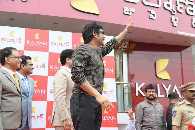 Nagarjuna-Launches-Kalyan-Jewellers-04