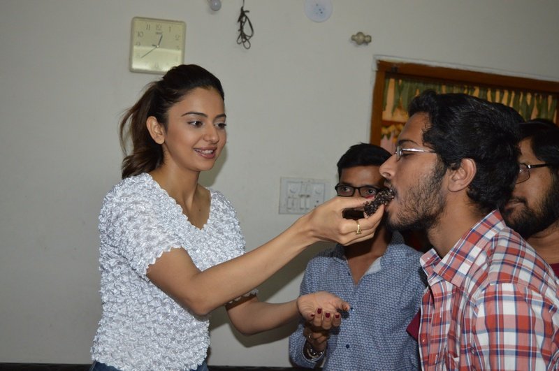 Rakul-Preet-Birthday-Celebrations-2018-07