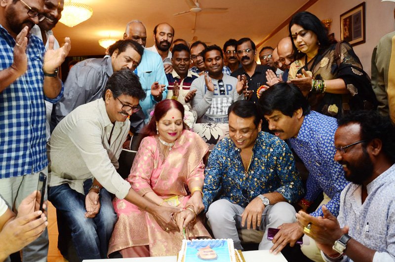 Sr-Naresh-Birthday-Celebrations-01