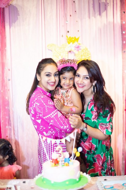 Sridevi-Vijaykumar-Daughter-Rupika-3rd-Birthday-Celebrations-05