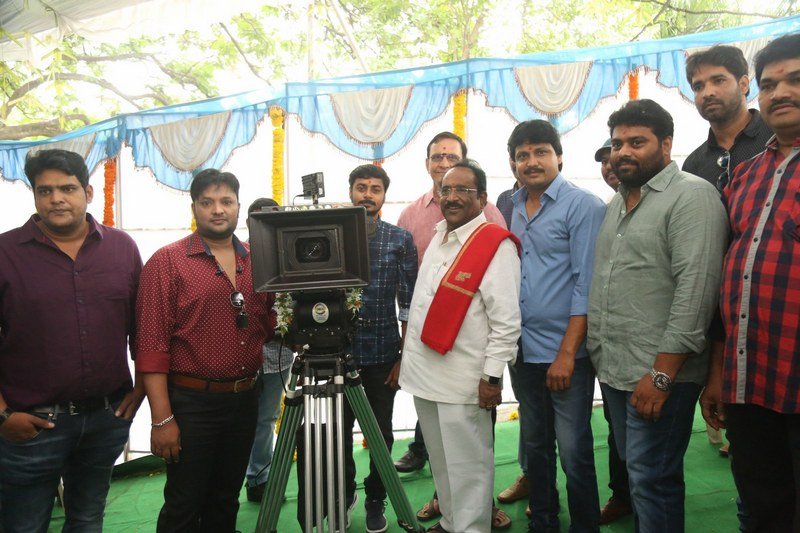 Sudheer-Babu-and-Mehreen-Movie-Launch-09