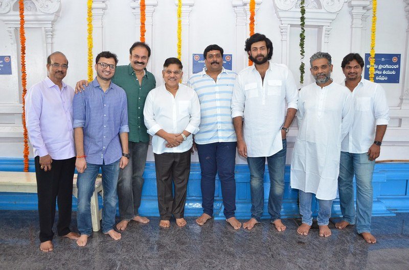 Varun-Tej-New-Movie-Launch-11