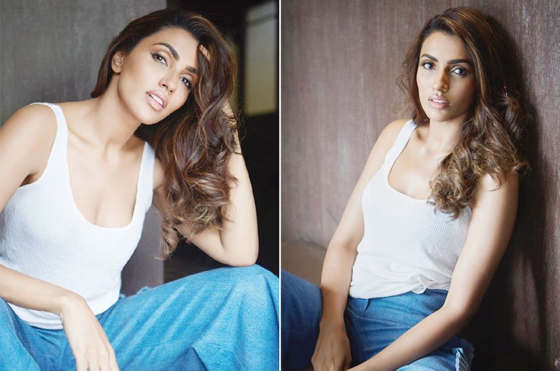 Akshara-Gowda-Photoshoot-10