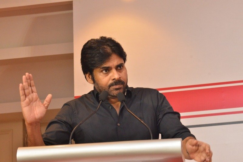 Pawan-Kalyan-Press-Meet-In-Chennai-09