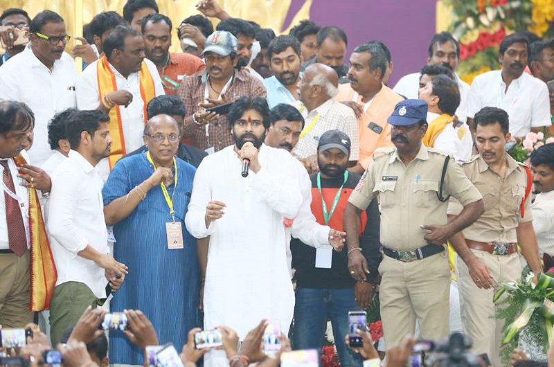 Pawan Kalyan Visit to Penugonda Temple