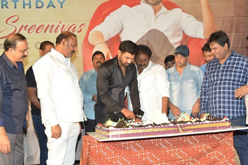 Bellamkonda-Srinivas-Birthday-Celebrations-2019-07