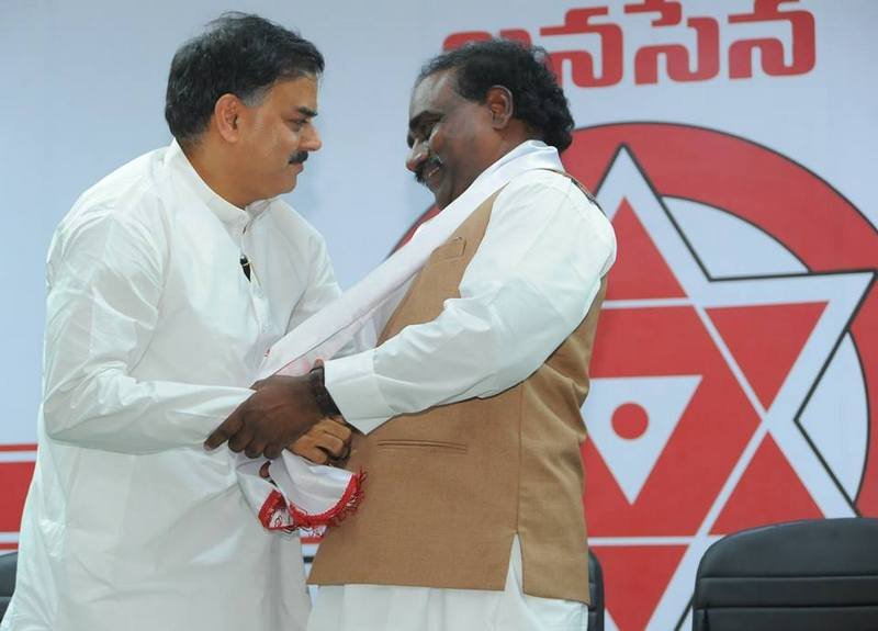 Ravela-Kishore-Babu-Joins-Janasena-03