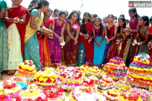 Bathukamma: Telangana govt. declares holiday
