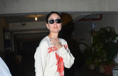 Kareena-Kapoor-Khan-Spotted-in-Bandra-04