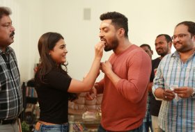 Kalyan-Ram-Birthday-Celebrations-at-NKR-16-Sets-06