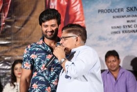 Taxiwala-Movie-Teaser-Launch-09