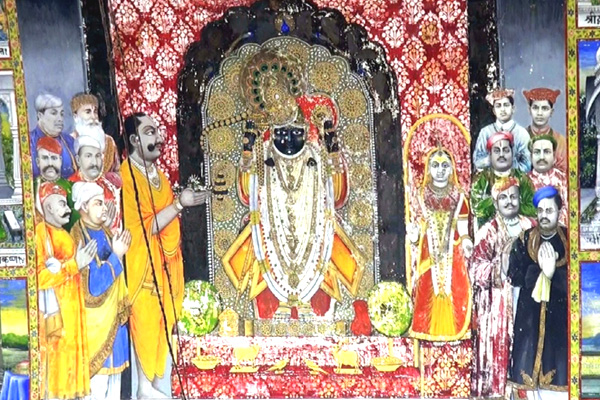 Dwarkadheesh Temple