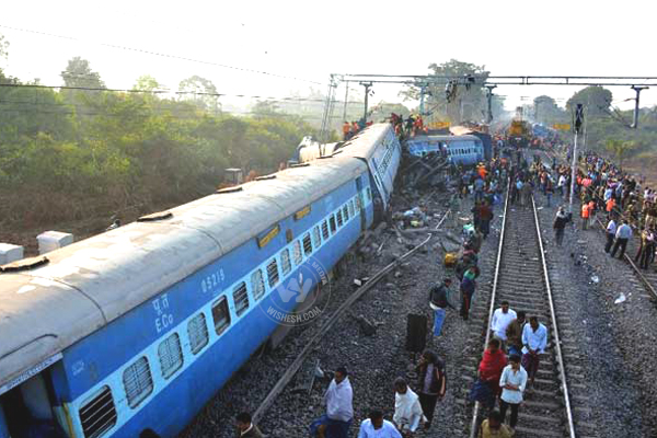 Jadgadalpur Hirakhand Express Derail Photos