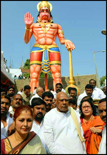 Rosaiah at Hanuman Statue Inauguration in Secunderabad