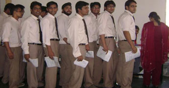 Engineering, MCA and MBA Students applying for SI post