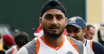 Bhajji dropped; Rahul Sharma, Arvind new in team