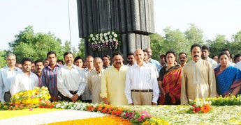Family members pay tributes to NTR