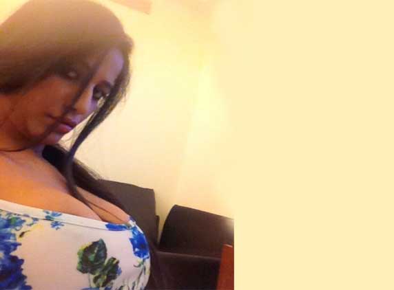 Poonam-Pandey-03