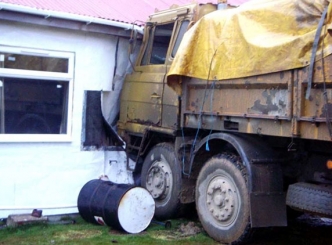 2 killed as lorry rams into house 