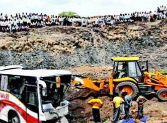 Raids at pvt travels following Shirdi bus accident