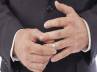 , risks increase with age, men with short ring fingers survive cancer, Fingers