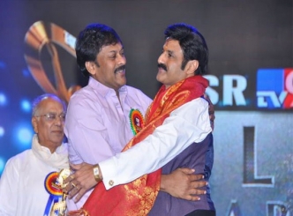 Chiranjeevi and Balakrishna are good friends in film Industry